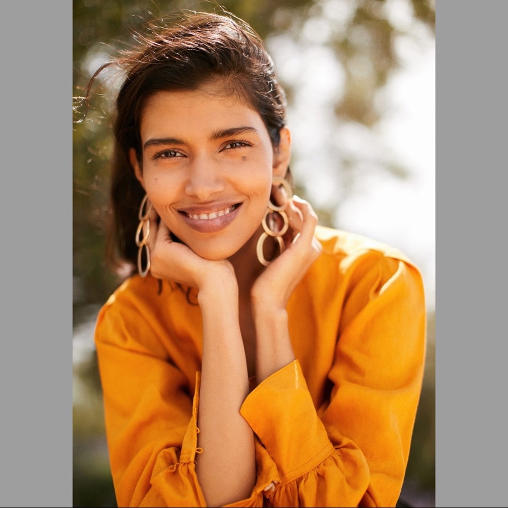 NWT Mango Intertwined essential hoop earrings